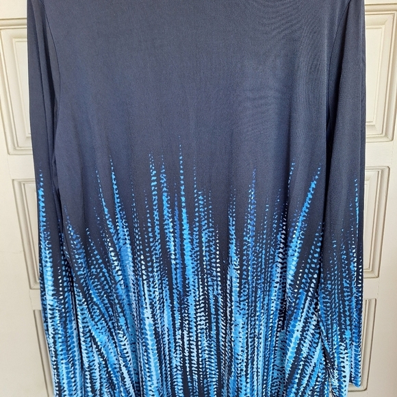 Susan Graver QVC Pullover Blue/Black Gradient SzXL Round Neck Long Sleeves - Picture 3 of 8